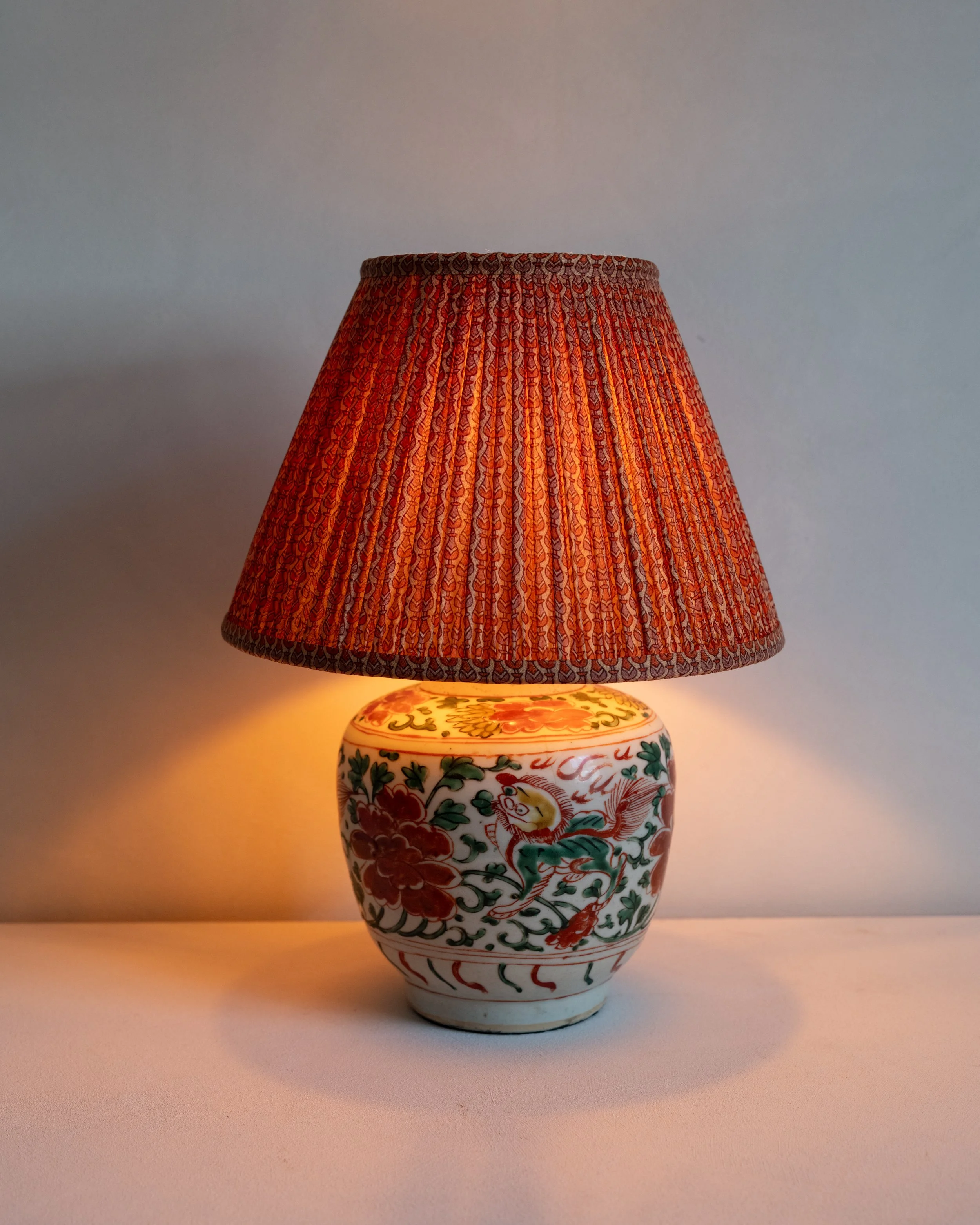 2026_08_Arte House_E-Comm_17th-Century Chinese Wucai Phoenix Jar Lamp with Silk Sari Shade_2.jpg