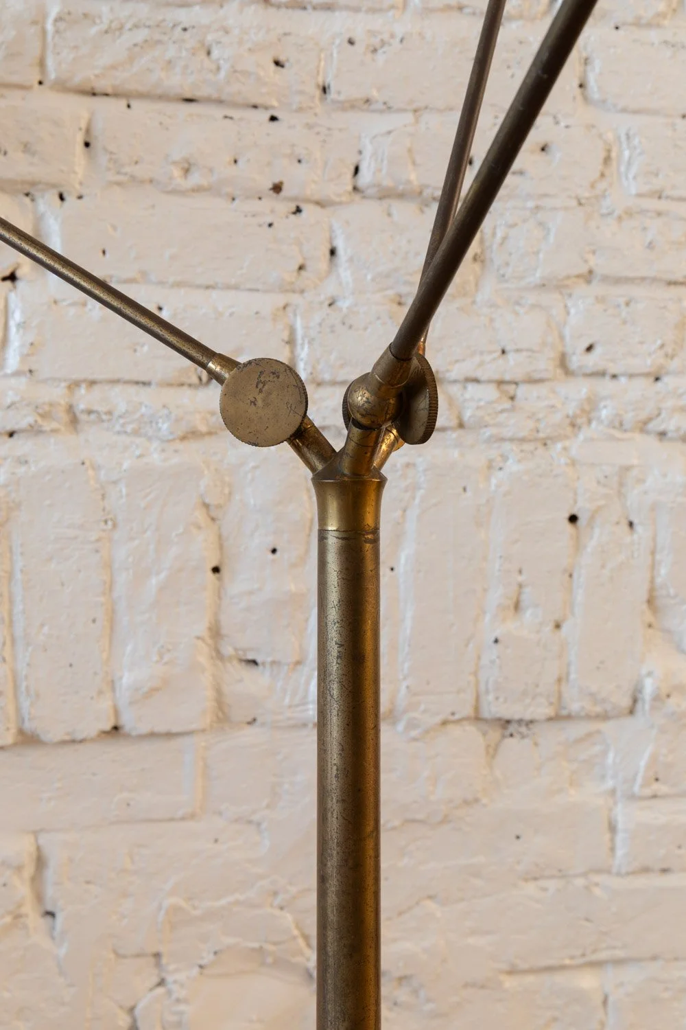 Articulating Floor Lamp by Stilnovo-4.jpg