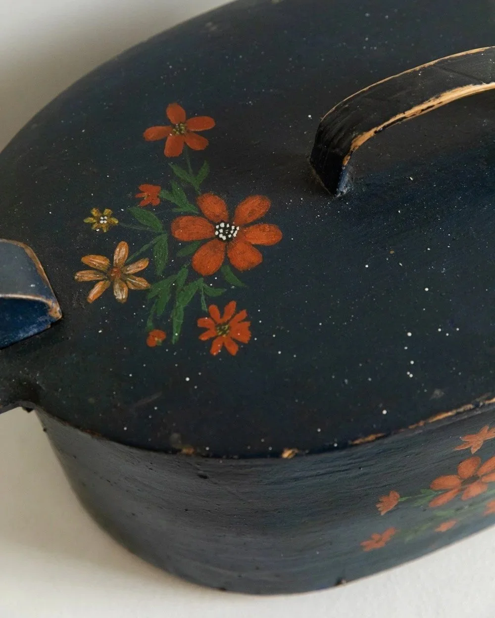 Early+19th-Century+Swedish+Svepask+%28Bentwood+Bread+Bin%29-5.jpg