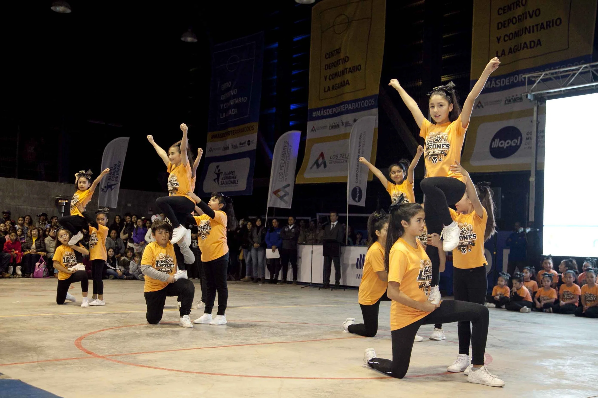 somos-choapa-centro-deportivo-comunitario-la-aguada-baile-deporte.jpg
