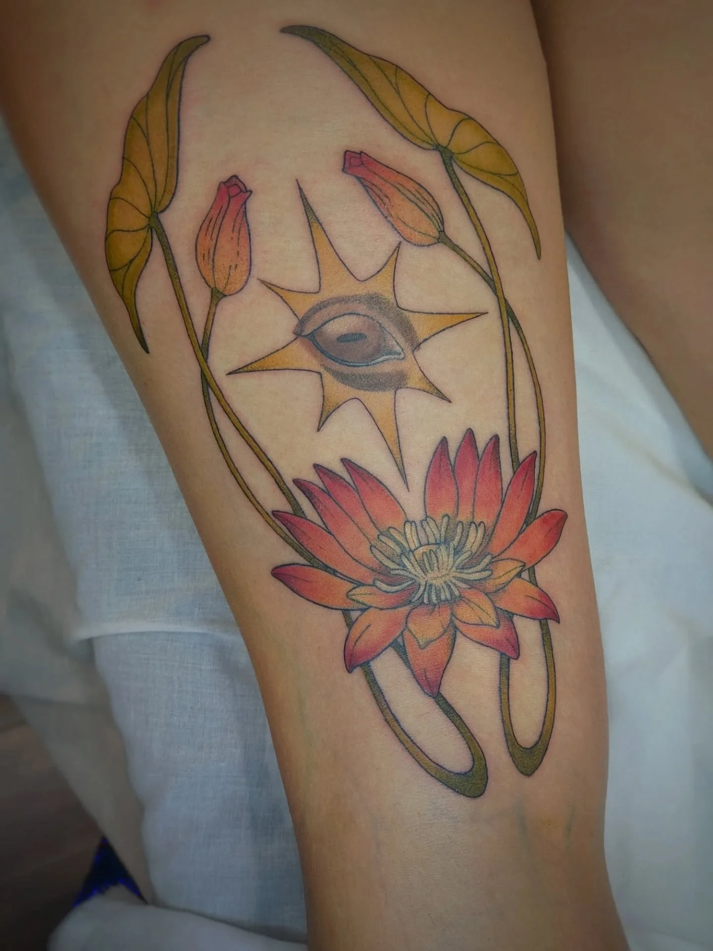 Merci beaucoup &Eacute;milie de m&rsquo;avoir confi&eacute; ton projet.
Un bel hommage &agrave; Nymph&eacute;a, sa ponette 🐴

J&rsquo;adore voir mes tatouages se remplir de couleurs. Confiez-moi vos projets en couleur ! ✷ 

1 &agrave; 3 &ndash; Tato