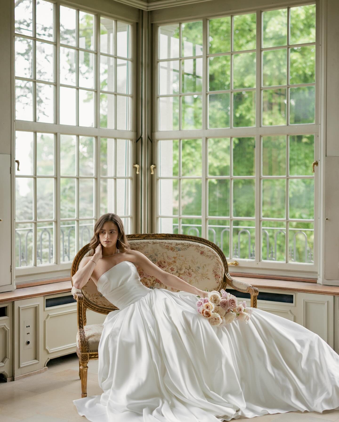a dream of a dress.

venue: @st_charles_hall 
dress: @zoro.zurich 
concept &amp; floral design: @finestdecor.ch 
bride: @andrina.h_ 
photography: @alina_smit_photo 
makeup: @judystettler 
hair: @valeriadamore.hairartist