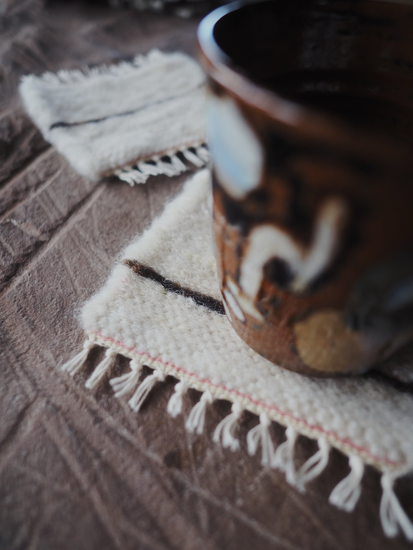 A little peek at one of the coaster sets I took over to Edinburgh last weekend for HARVEST (11-19th Oct 🗓️) @craftscotland  @stacey___hunter  Woven from the fleeces of two of my Shetland-Soay crosses - lovely large bossy Bumblebee and oldest &amp; w