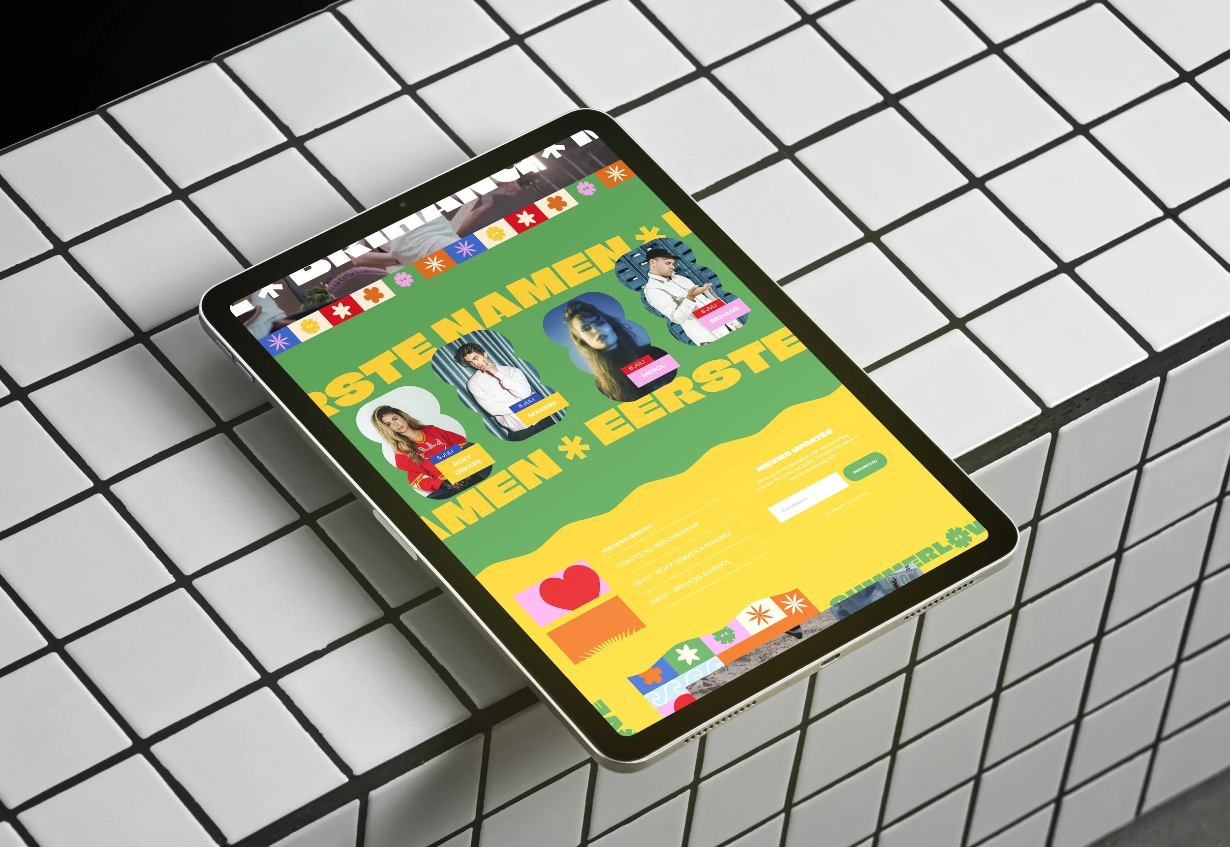 iPad-Pro-Showcase-Scene-Free-psd-Mockup.jpg