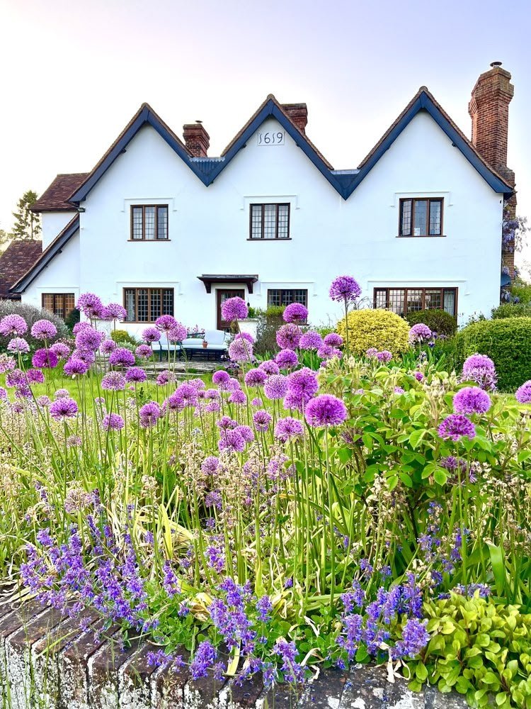 Shore+Hall+Manor+and+flowers.jpg