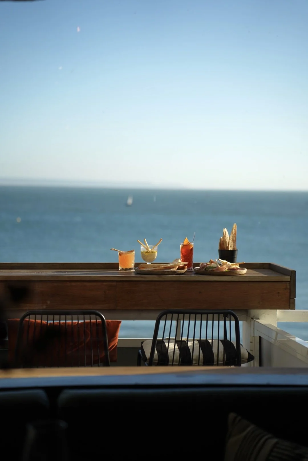 Constance-Dero-La_Bise_Restaurant_5.jpg