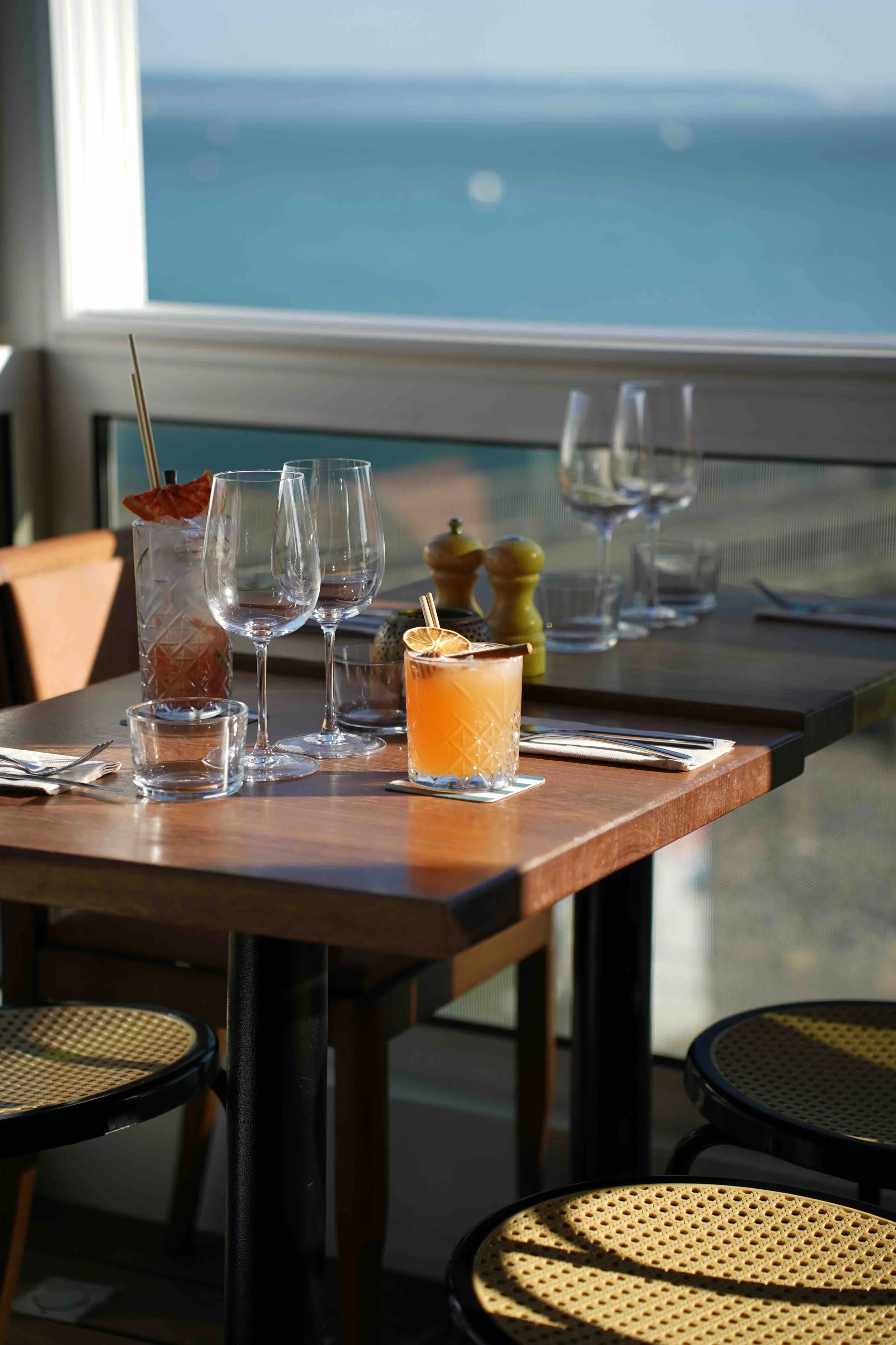 Constance-Dero-La_Bise_Restaurant_16.jpeg