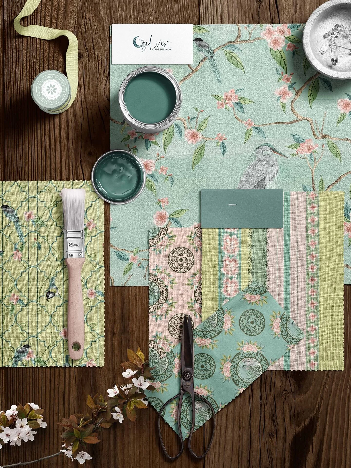 I recently submitted my most detailed and complex collection for a recent @creative_studio_collective art call with Loomwell.  The theme was French Chinoiserie and I hand -painted all the birds and flowers after studying the painting style. This stre