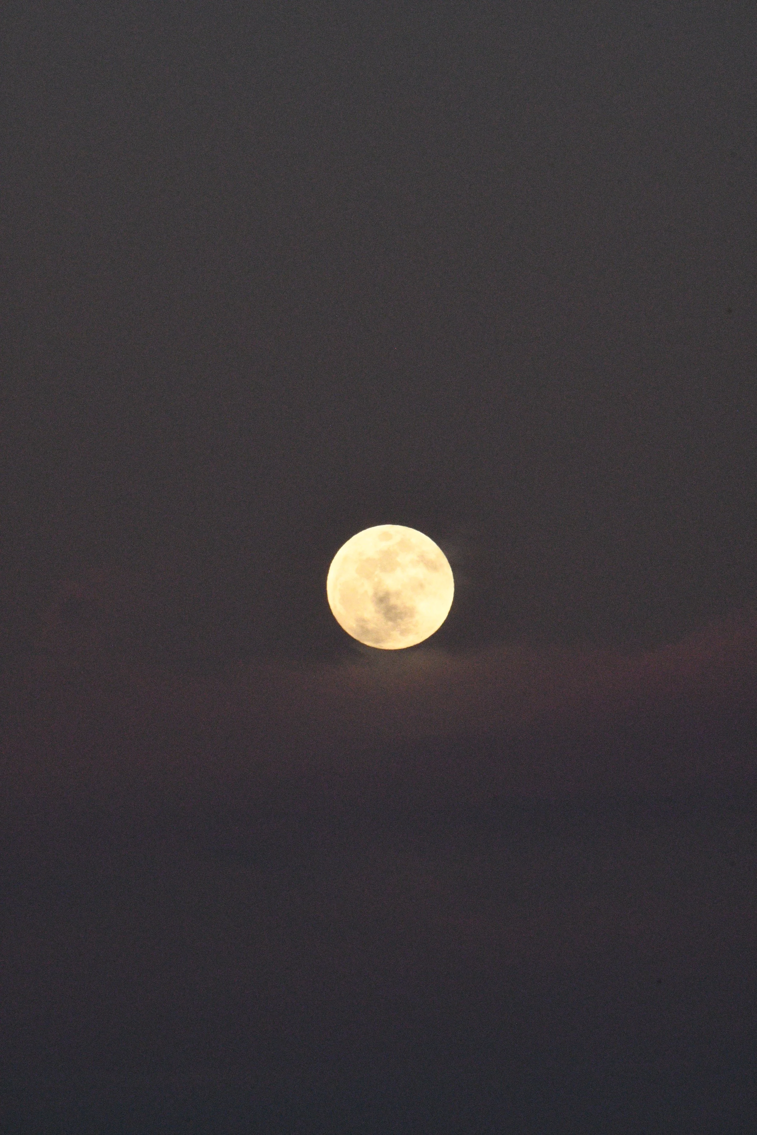clear full moon.JPG