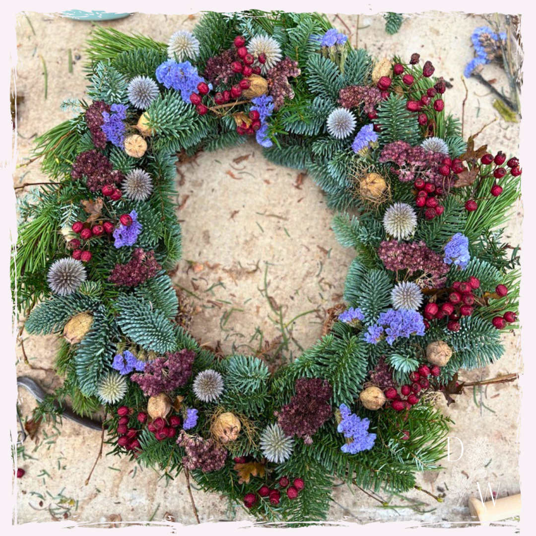 Winter wreath - fresh foliage, dried flowers