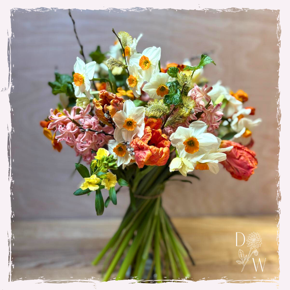 Hand-tied Spring bouquet workshop Llandeilo