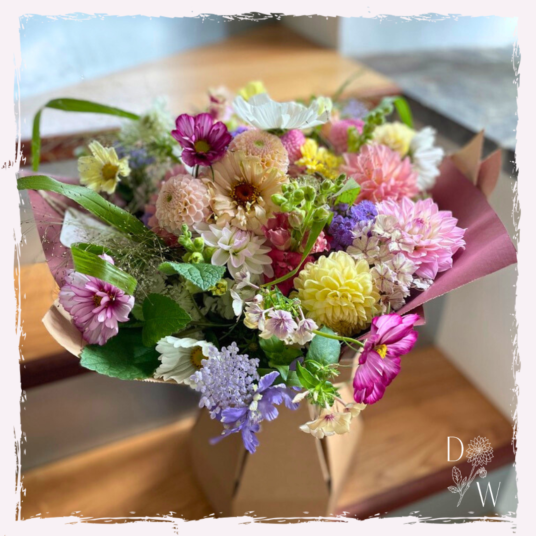 Extra large seasonal gift bouquet