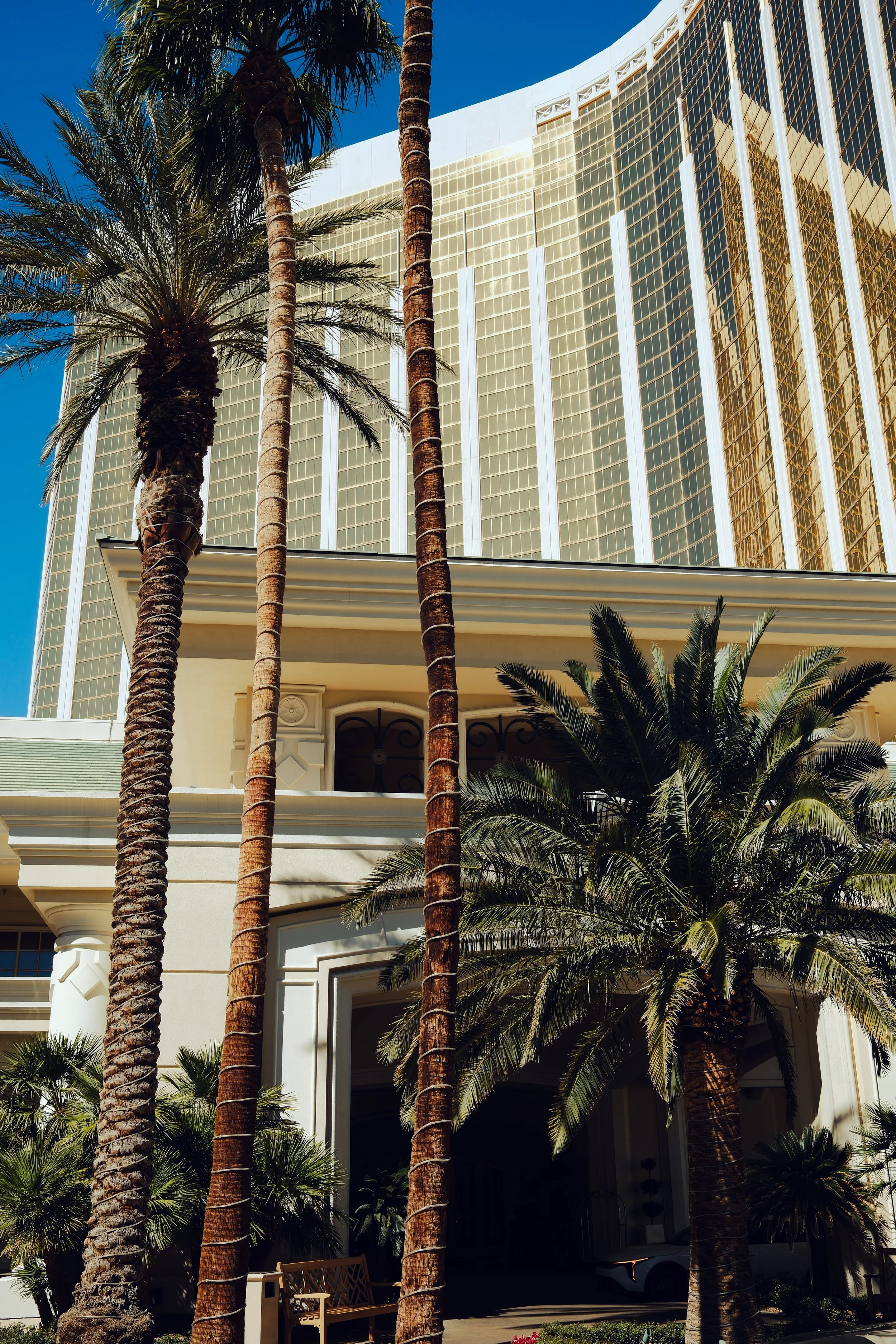 FourSeasons-LasVegas-Exterior.jpg