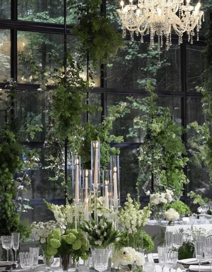 ceremoniemeester helpt bij planning van bruiloft in Rotterdam