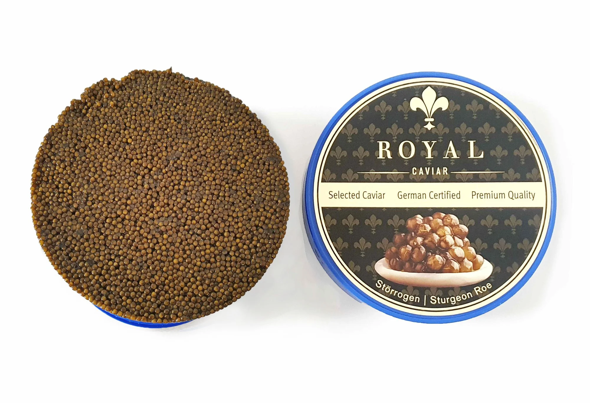 Runde Dose mit schwarzem Verschluss, gefüllt mit Störrogen (Sturgeon Roe), und Label mit goldfarbenem Design, Schwarzem Hintergrund und Störrogen-Bild, Beschriftung »Royal Caviar«, »Selected Caviar«, »German Certified«, »Premium Quality«.
