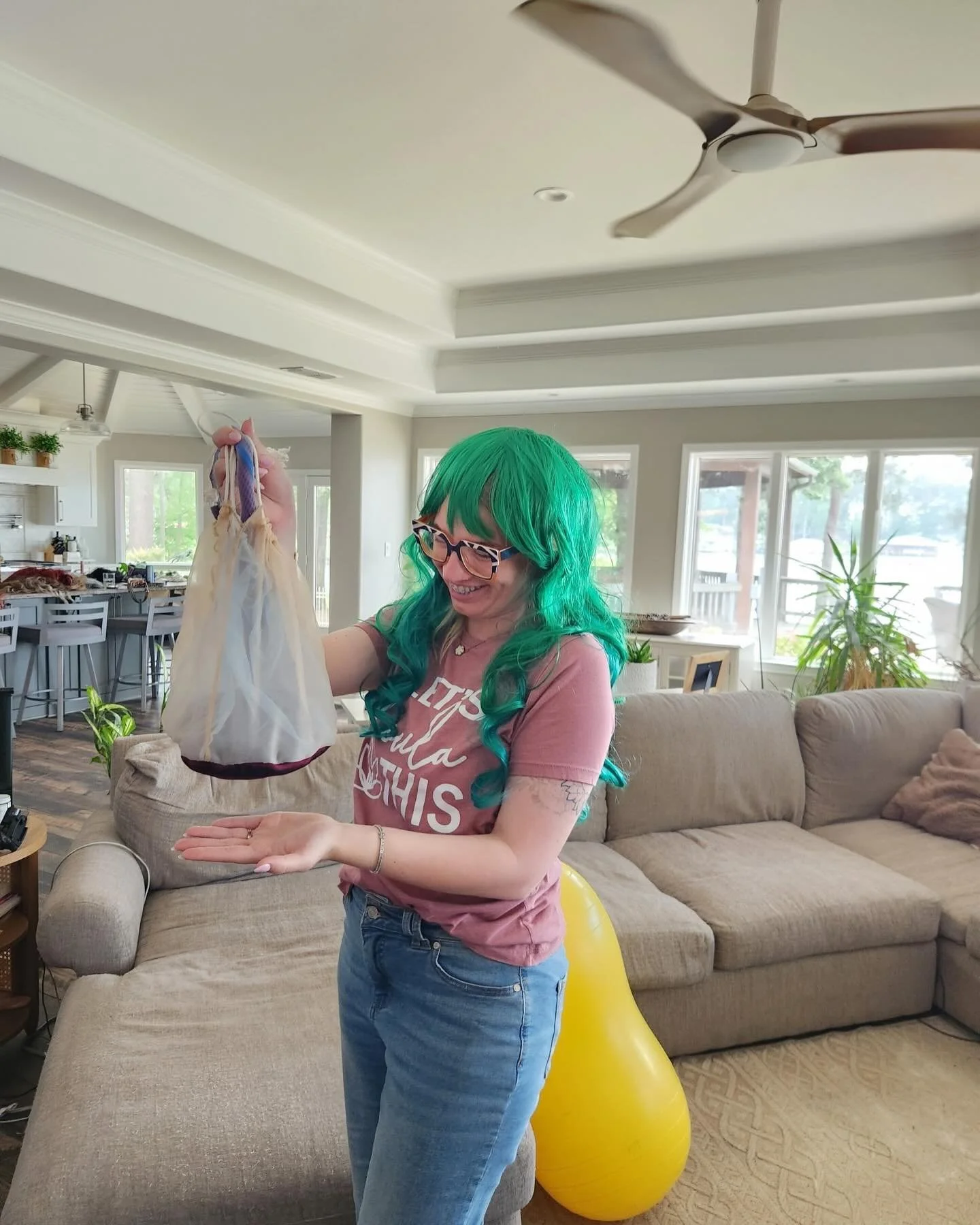 Your local doulas get a little weird sometimes🤪🩷💙🧡

@etxdoulacollective