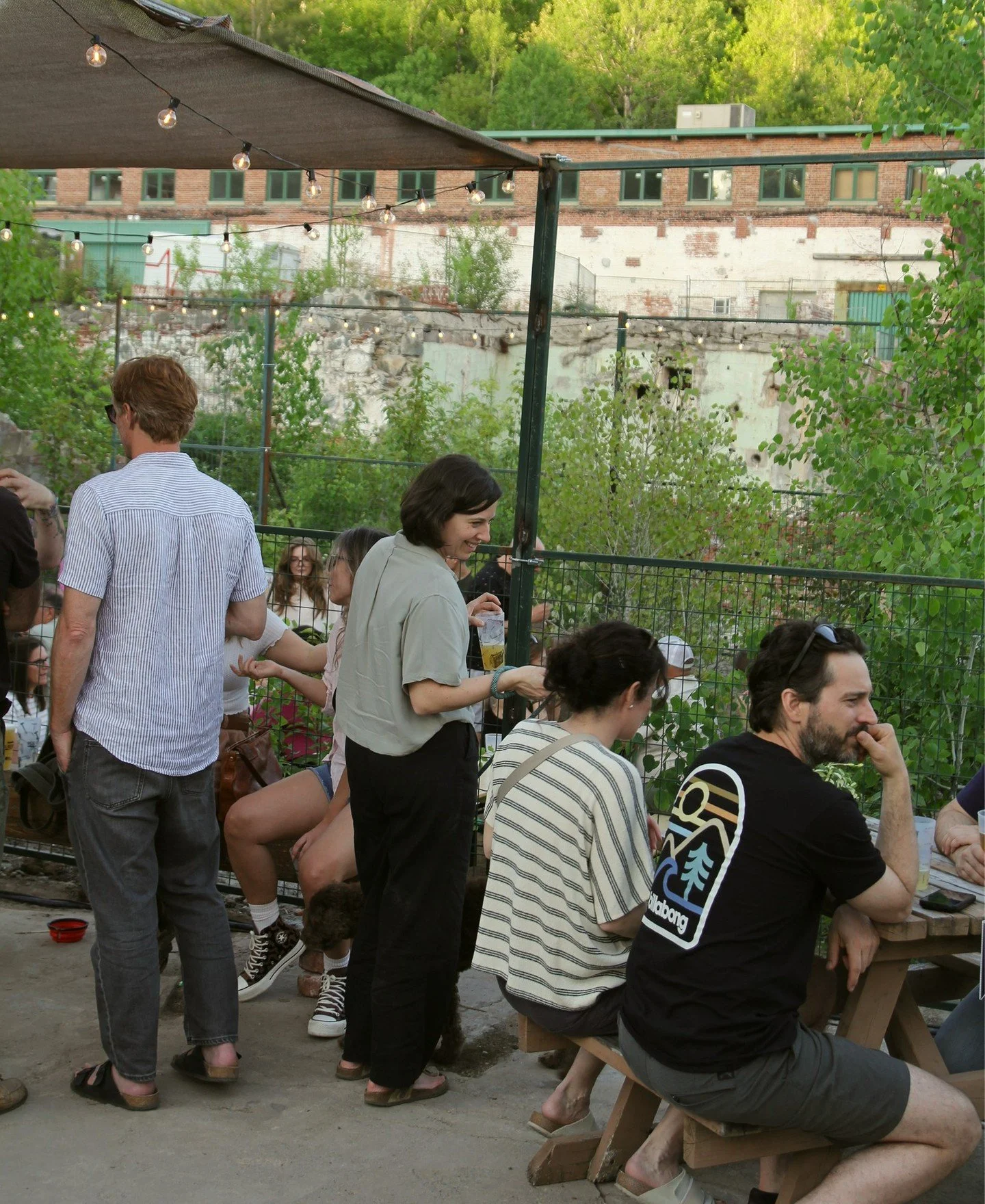 Les Ap&eacute;ros de l&rsquo;Usine, c&rsquo;est demain!

Ce jeudi, Tacos Nomades sera sur place pour vous faire d&eacute;couvrir ses plats :

Tinga de pollo &mdash; poulet effiloch&eacute; mijot&eacute; dans une sauce tomate au chipotle, l&eacute;g&e