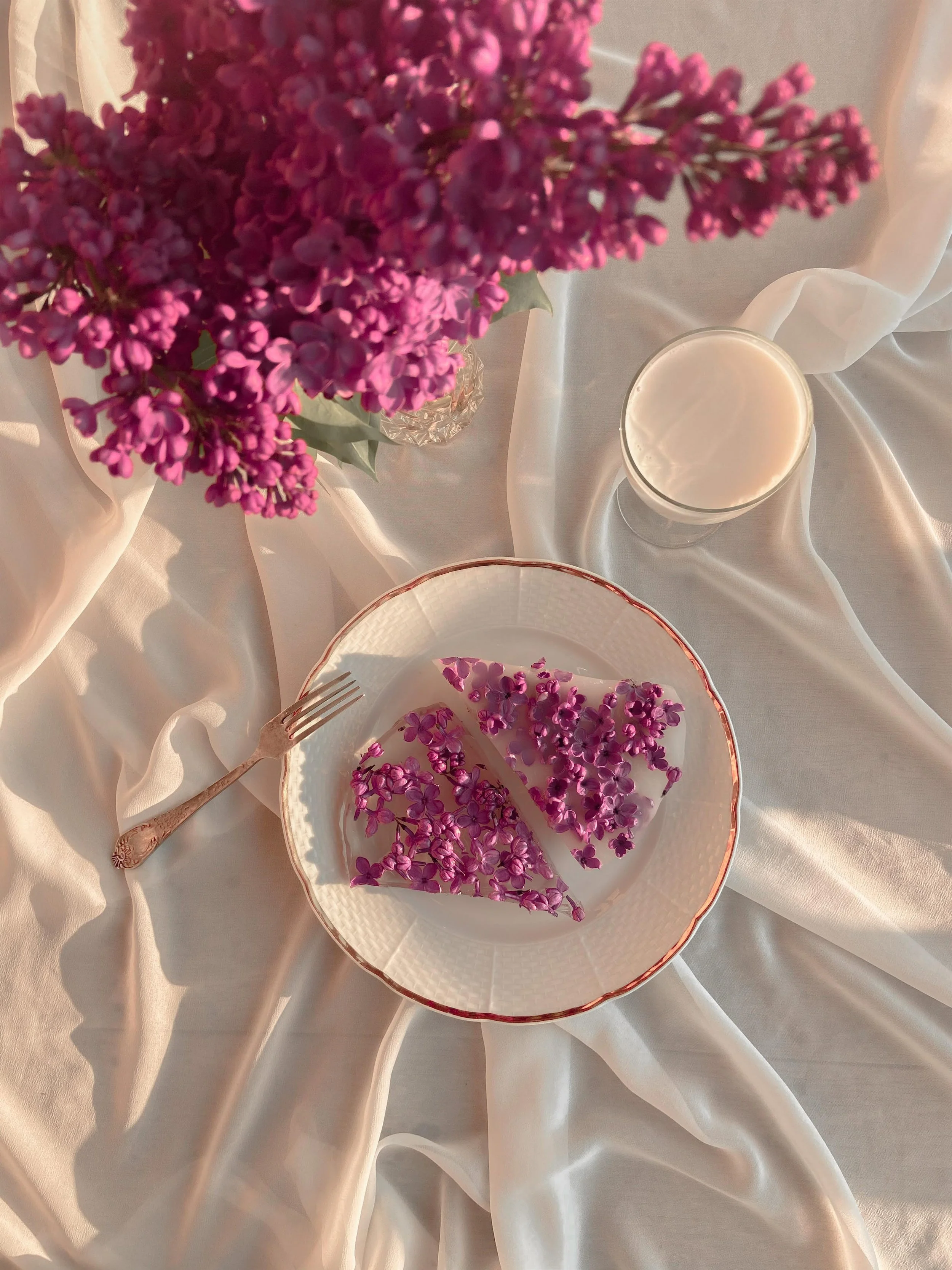 Floral Aromatherapy: Natural Scents for Mindfulness