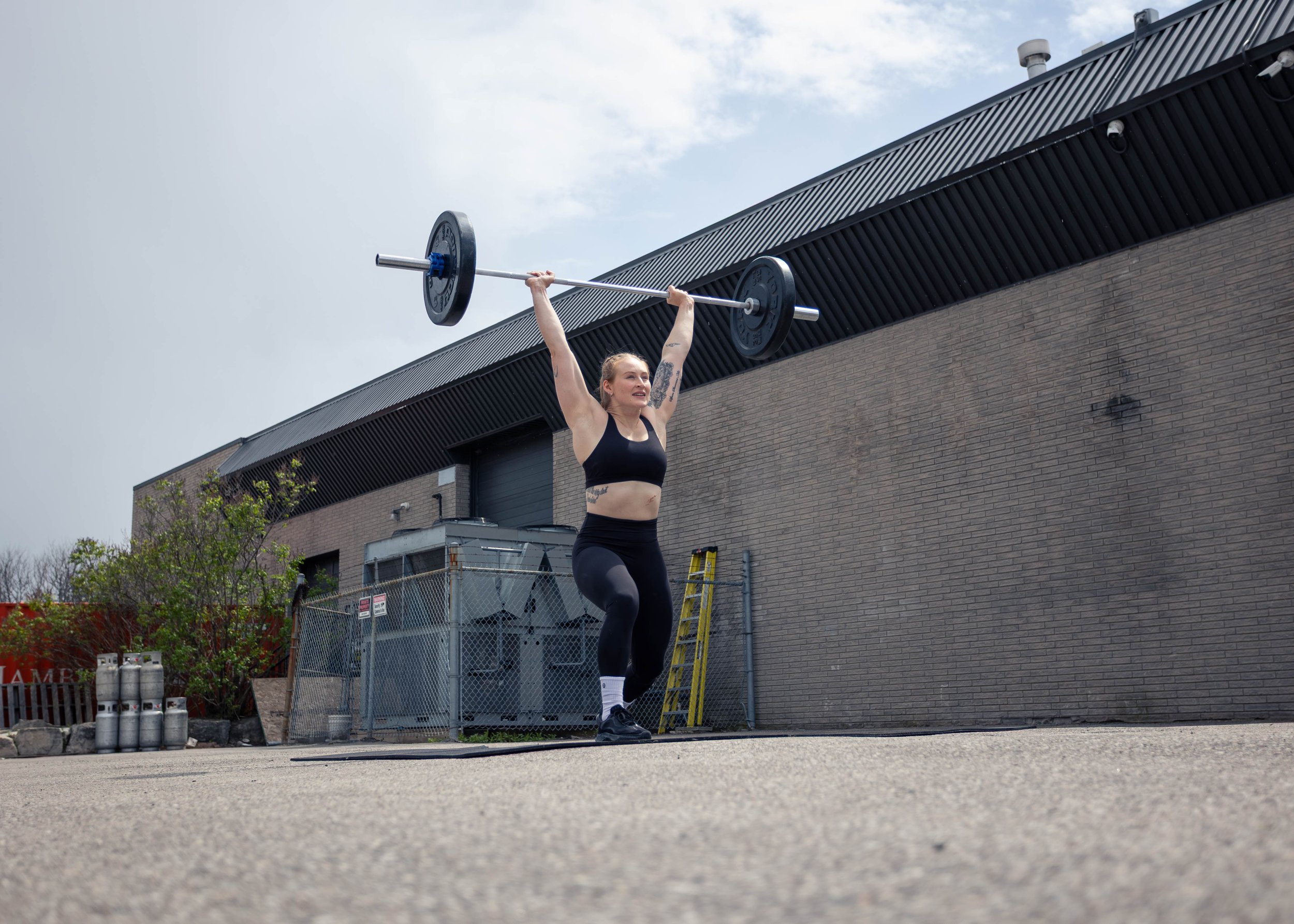 selenaking-lululemonshoot-lexi-14.jpg