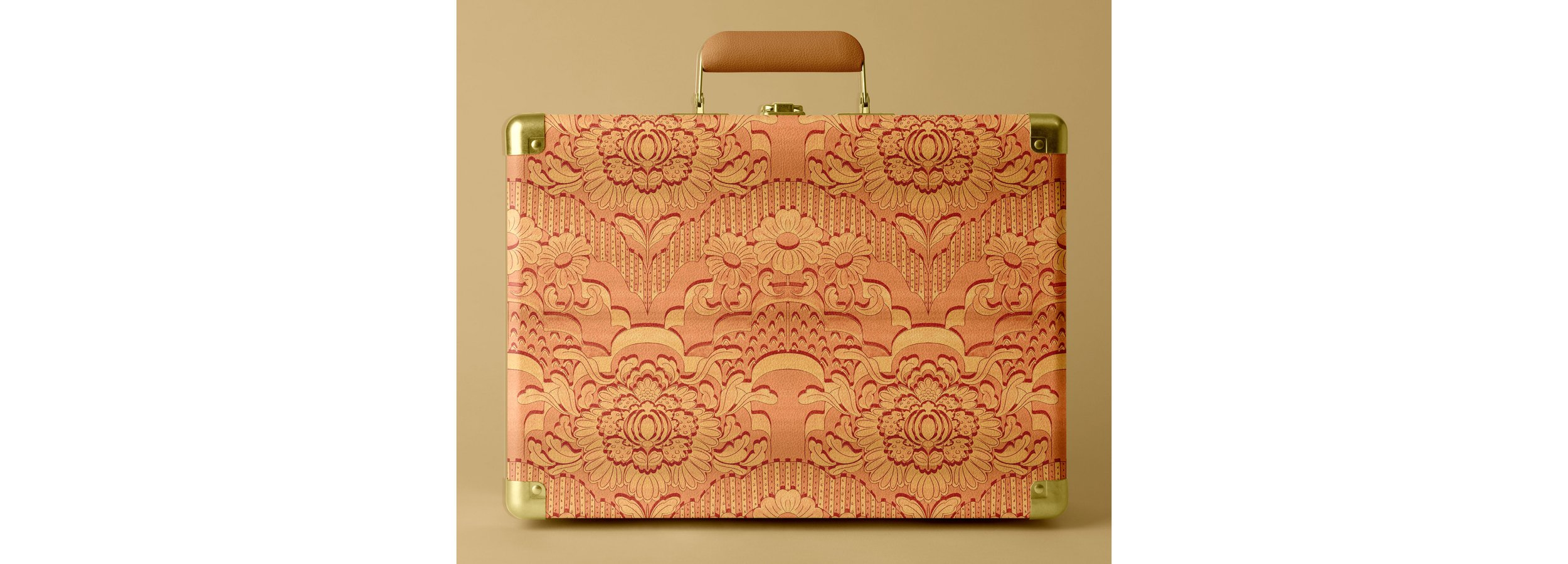 FFOLLE-P24-PINK--CASE-HEADER.jpg