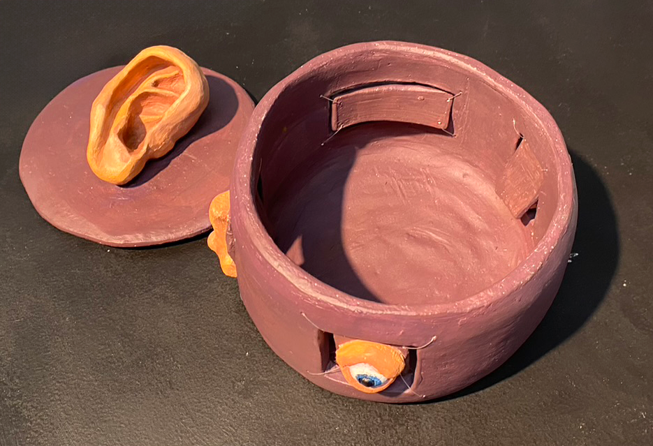 The Secret Keeper /
Stoneware and acrylic paint /
7 in x 7 in x 9 in /
October 2022