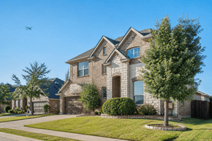 Selling an HEB-Area Home to Commuters and Airport Workers