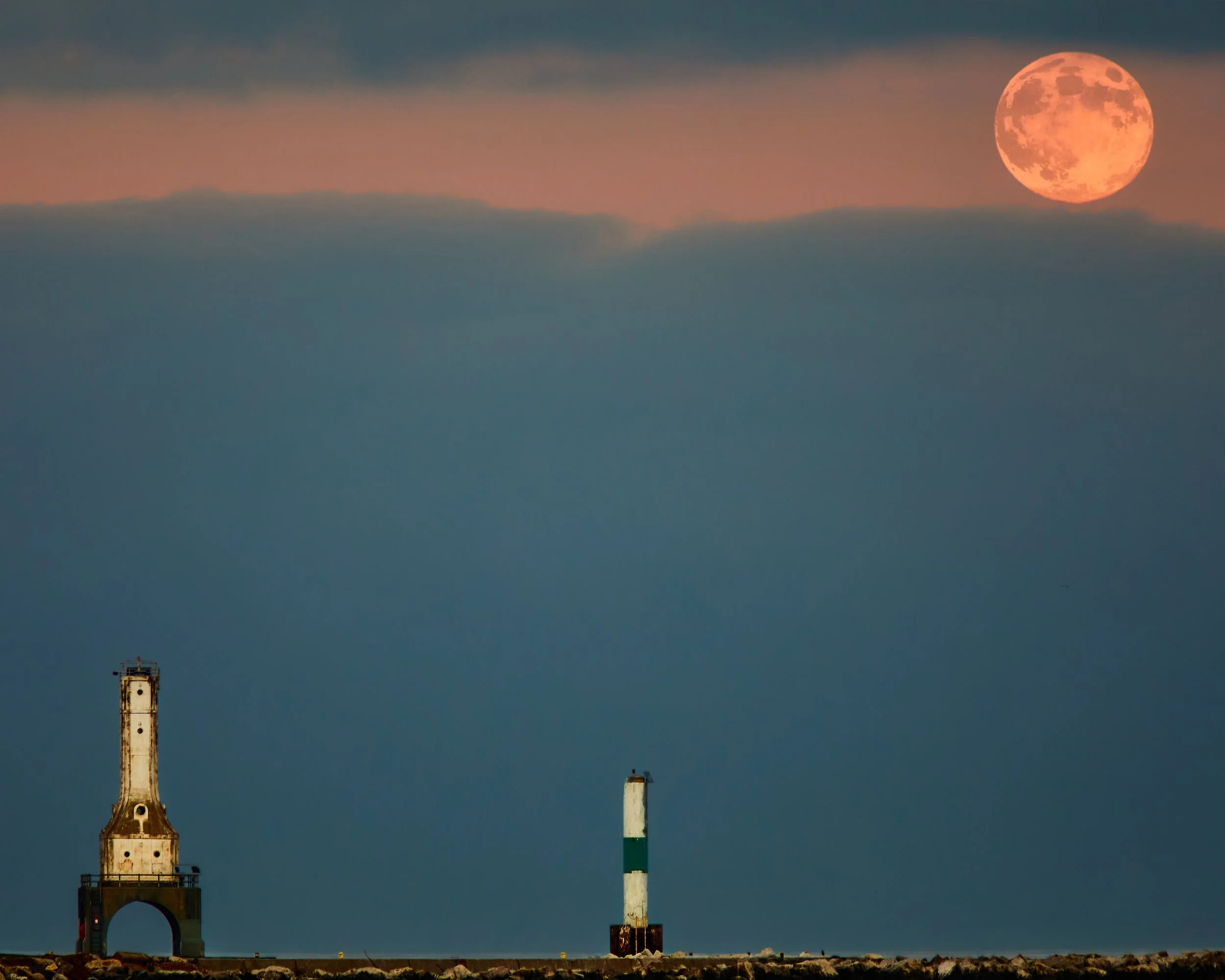 "Beaver Moon Cloudbreak"