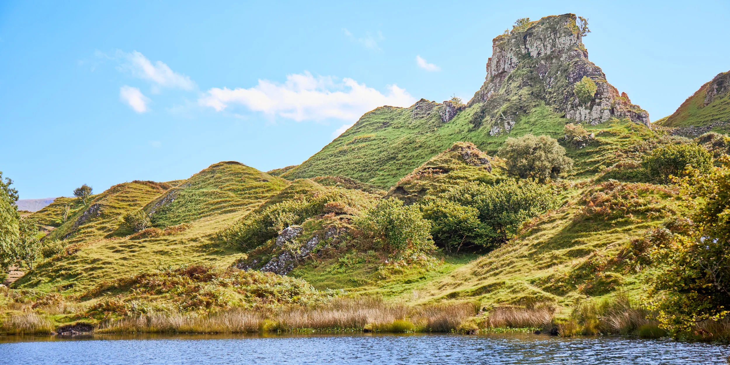 Scotland-Castle Ewen-Pano.jpg