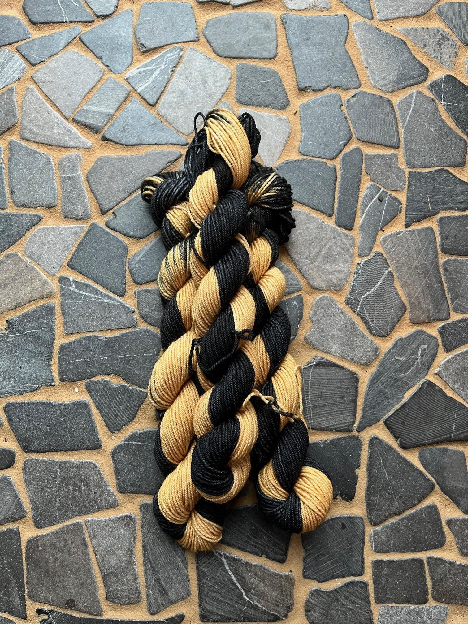 Black & Butterscotch Split Mini