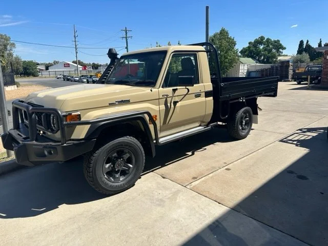 Beige and black ute, custom ute tray and powder coating Wagga Wagga. Sandblasting and powder coating service Wagga with custom truck and ute bodies and ute trays. 