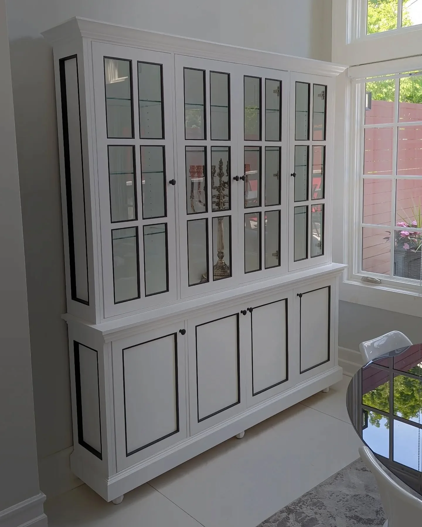 Classy display hutch with glass doors!
.
.
.
.
#woodworking #handtools #wood #woodworkers #custombuilt #diy #carpenter #carpentry #montreal #furnituredesign #design #cabinetry #hutch