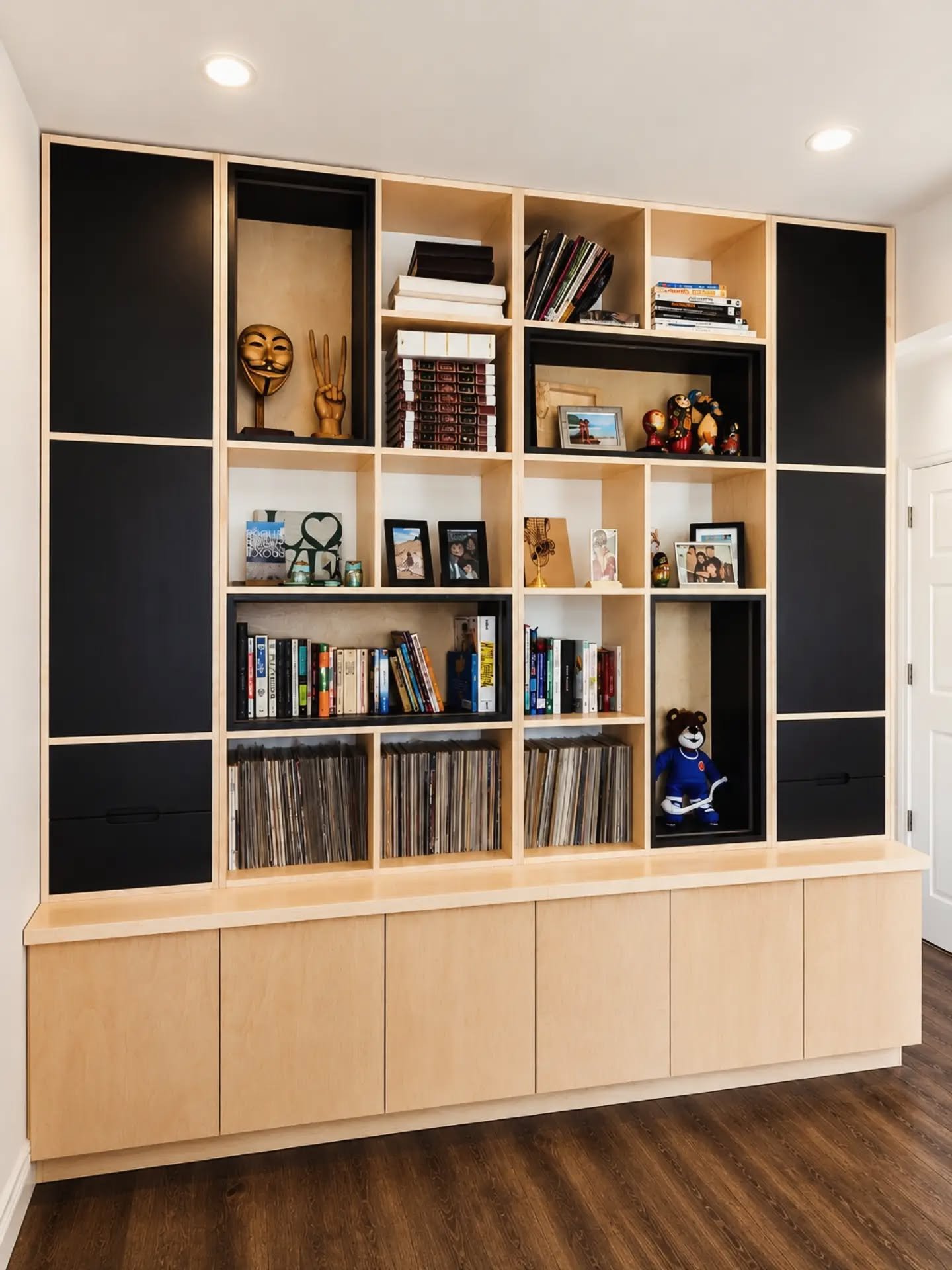 Beautiful custom storage library!
Made with maple and painted doors.

Contact @lashopwudwork for your next furniture project 

#woodworking #montreal #furnituredesign #library