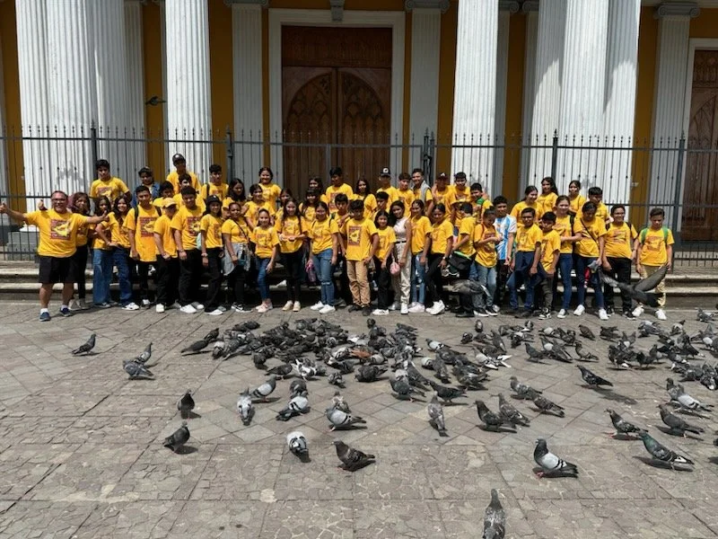  VEA field trip on Thursday to Mirador Catarina, overlooking Laguna de Apollo. 