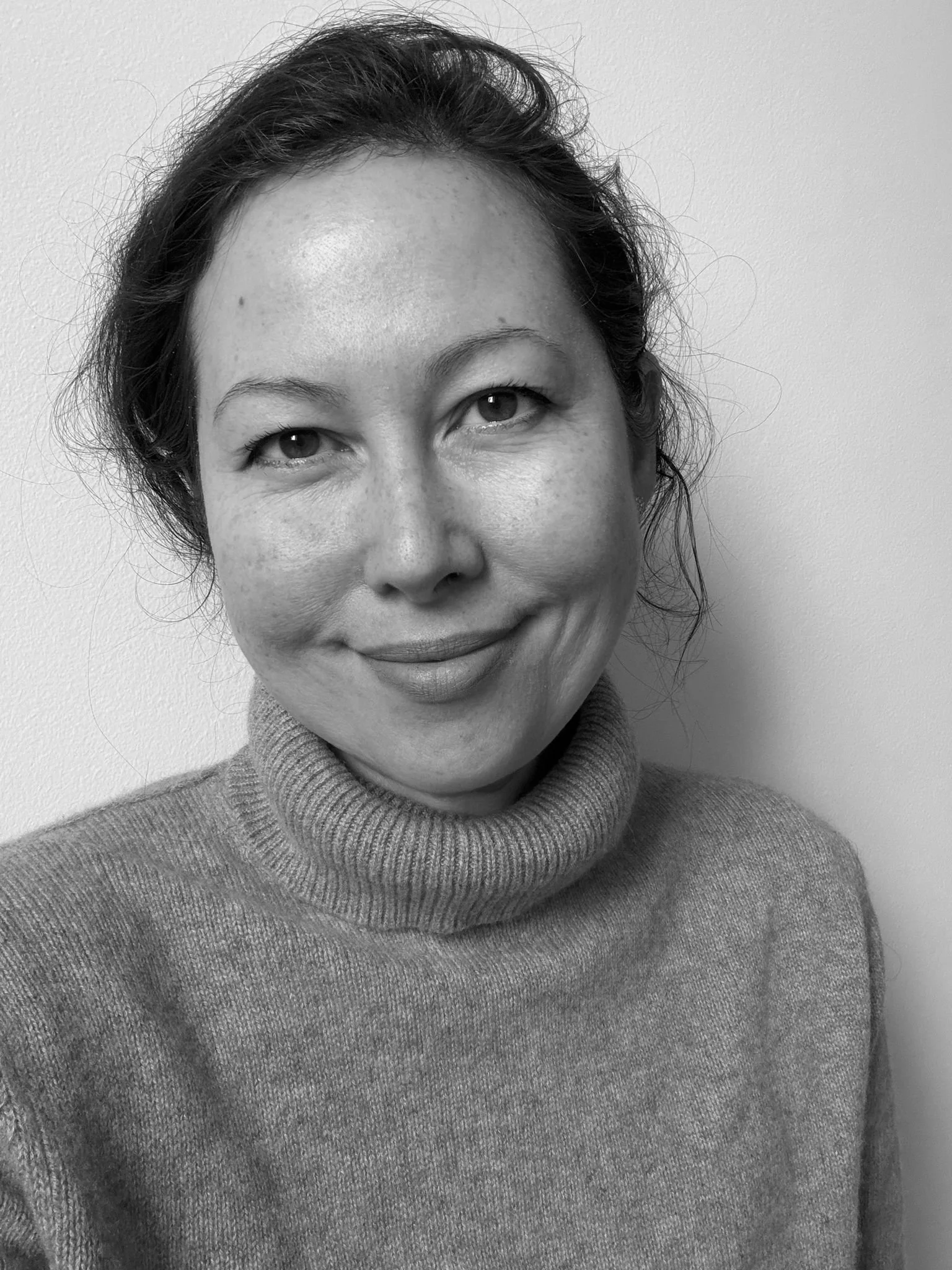 Lara Day author photo