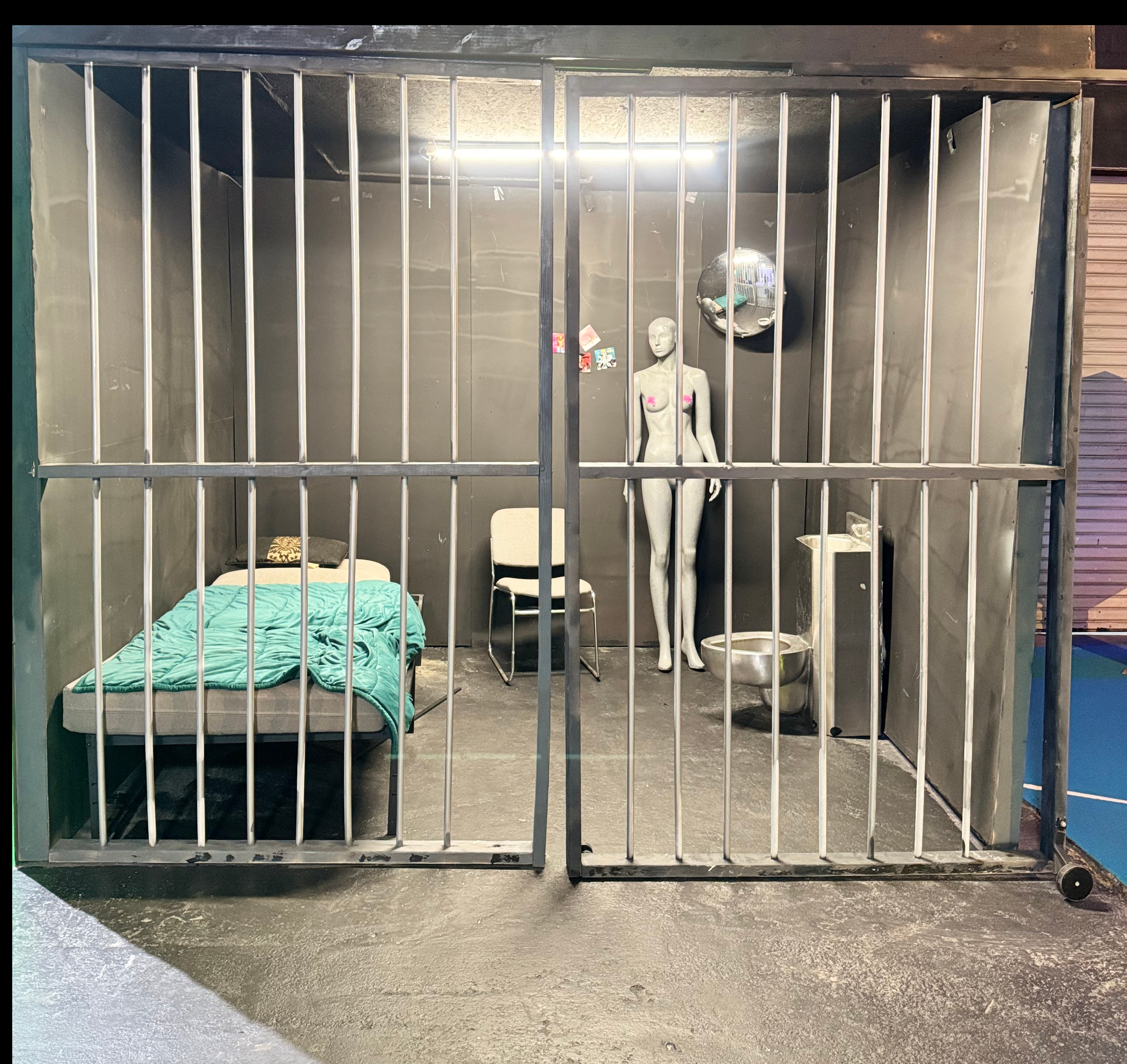 studiojail.png