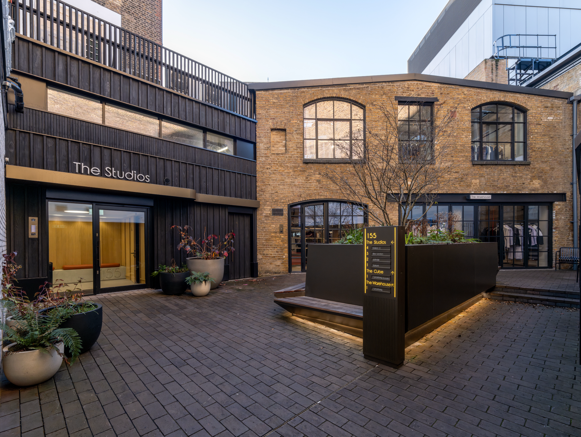 Commercial Street 02