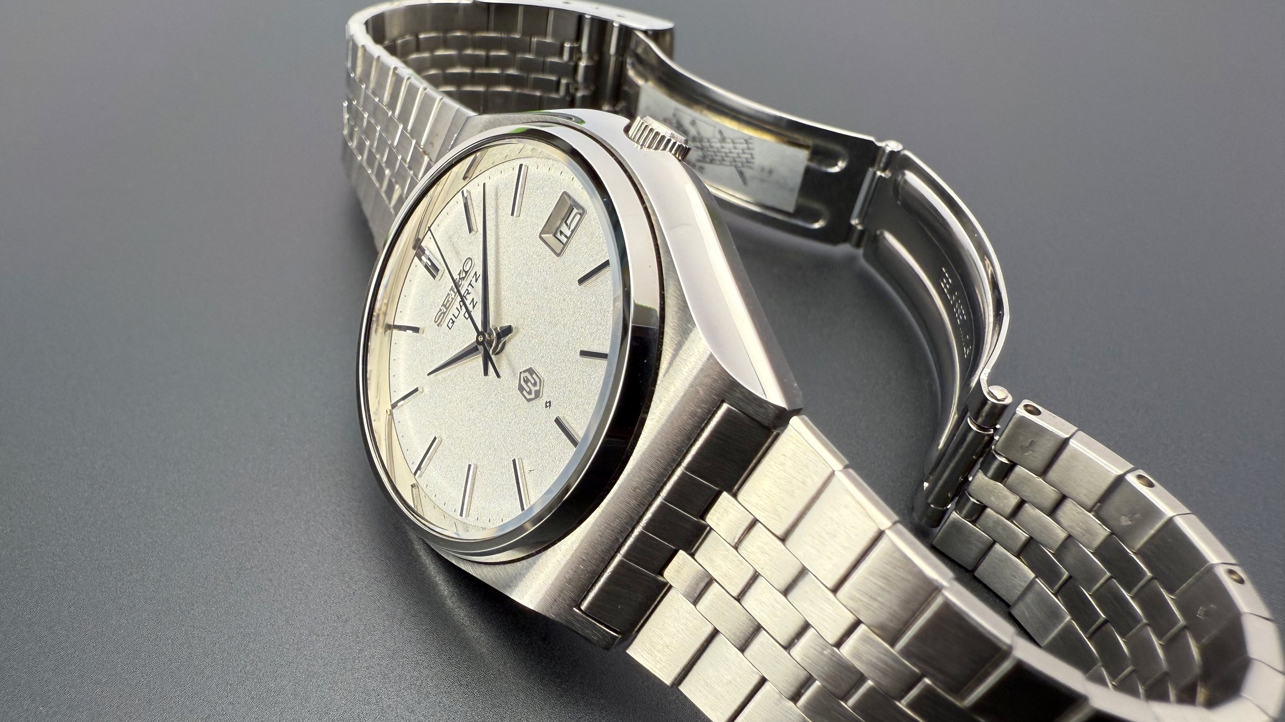 Seiko Quartz QZ 0922-8060 (6).jpeg