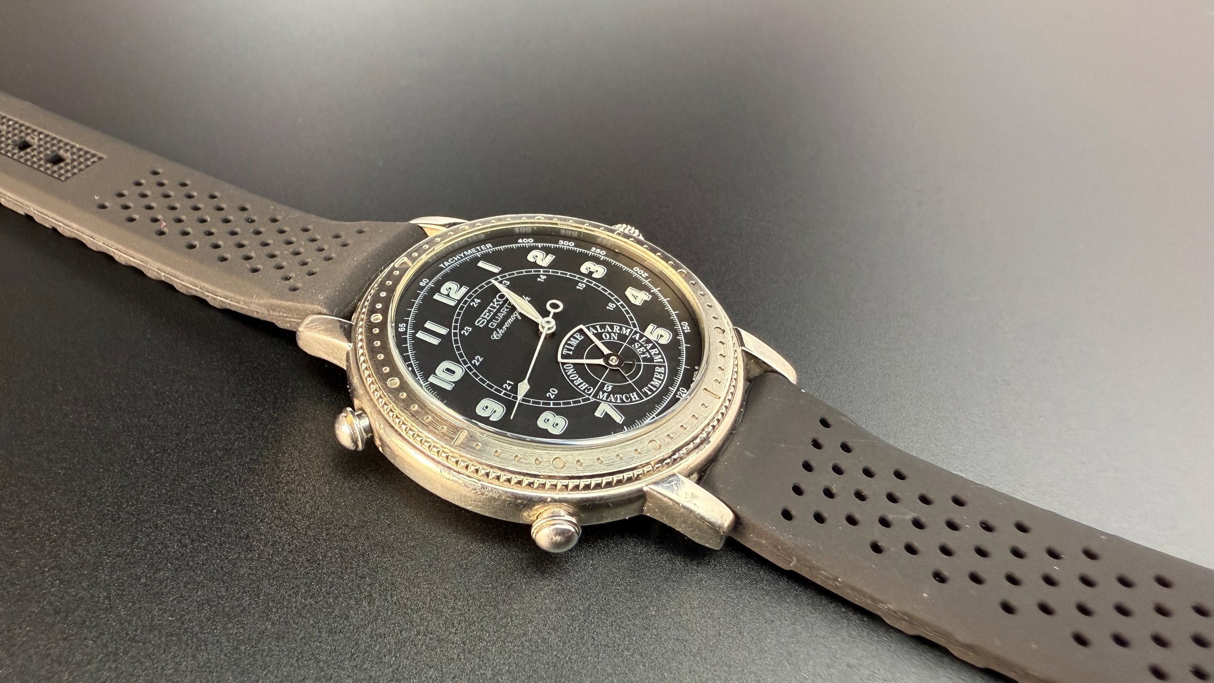 Seiko Quartz Chronograph 8M25-8000 (1).jpeg
