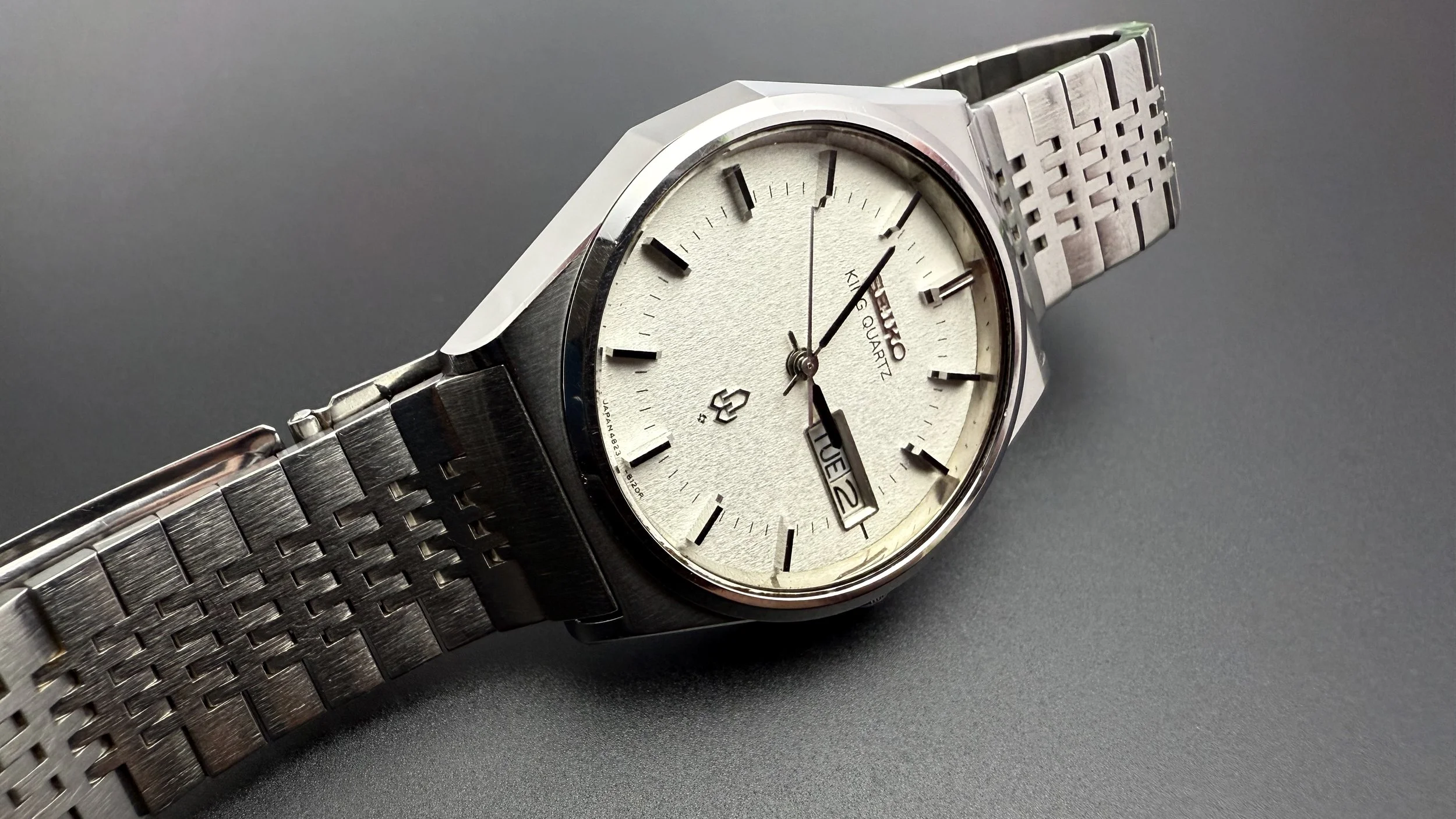 Quartz 0853 King Quartz Watch Price King Quartz 4823-8120 — - Main Image