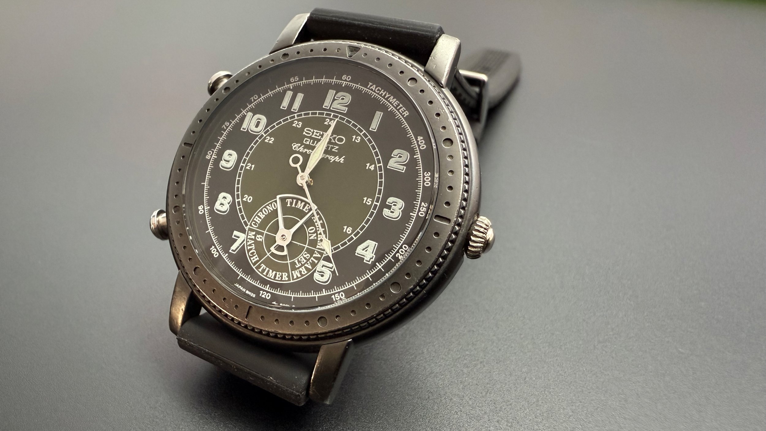 Seiko Quartz Chronograph 8M25-8000 (2).jpeg