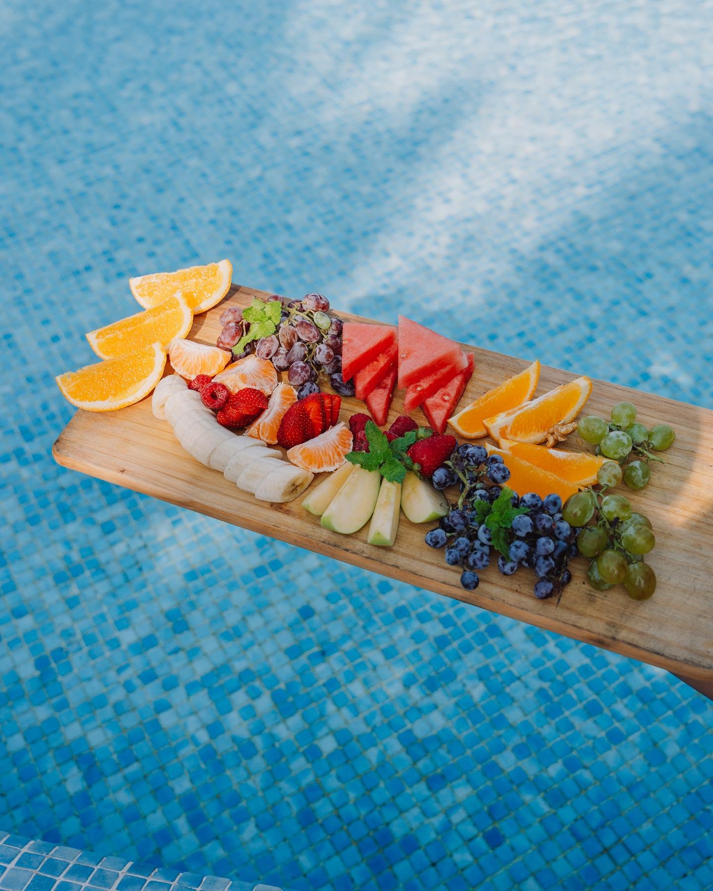 Un plato suuuper colorido y muy veraniego😋 ¿Te gustaría probarlo? 🌈🍓🌿
-
📸 @alphavisuals.es
