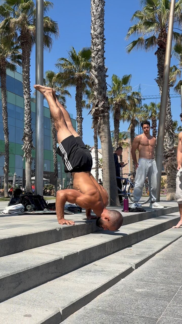 Random rush
.
.
#calisthenics #calistenia #streetworkout #workout #workoutmotivation #sport #sportmotivation #fitness #athlete