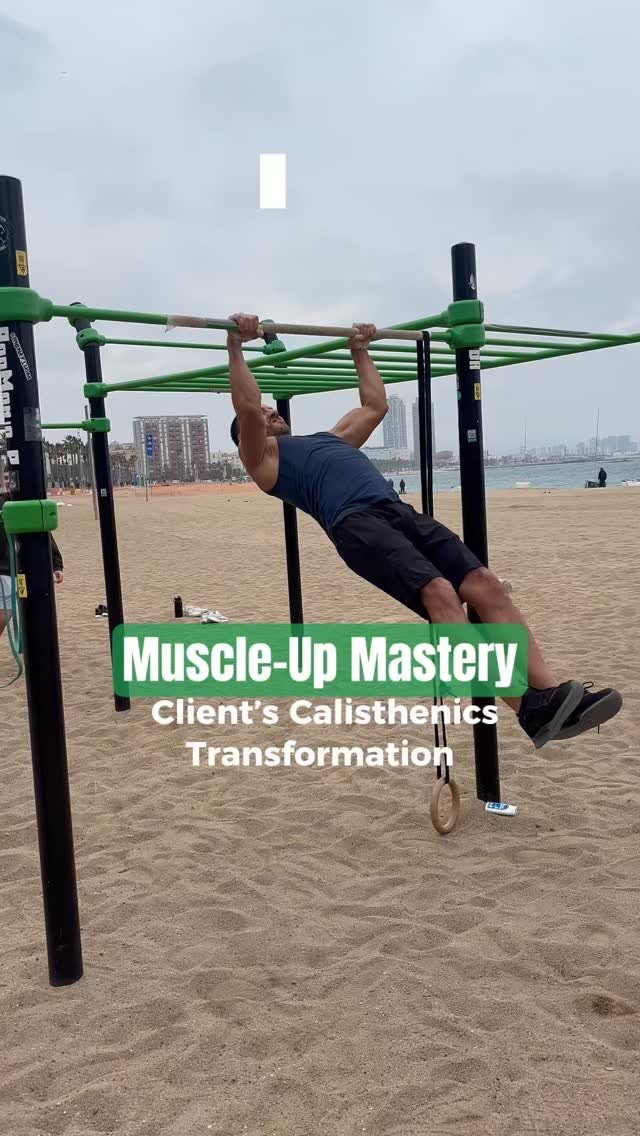 Here’s Vladimir’s progress over 4 sessions working on the muscle-up
We’re still fine-tuning and smoothing out the movement, but he’s already making amazing strides.
We’ve also started working on handstand training alo