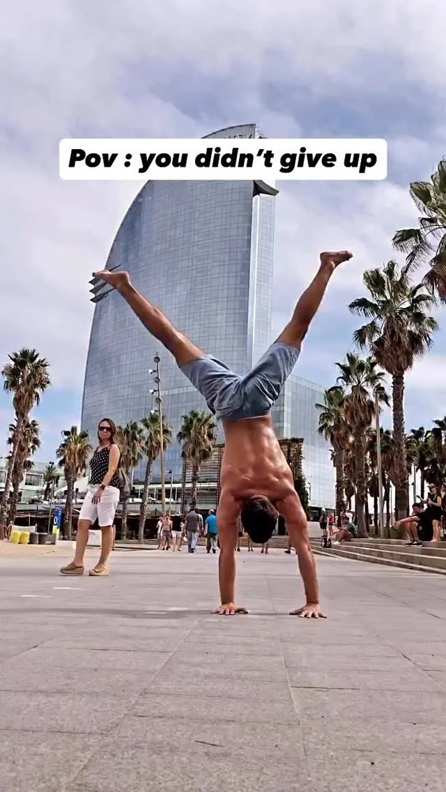 Farm skills then enjoying for life
.
.
.
#calisthenics #motivation #calistenia #sportmotivation #streetworkout #handbalancing #workoutmotivation #workout #fitnessmotivation #athlete #sport #athletic #workhard #hardwork