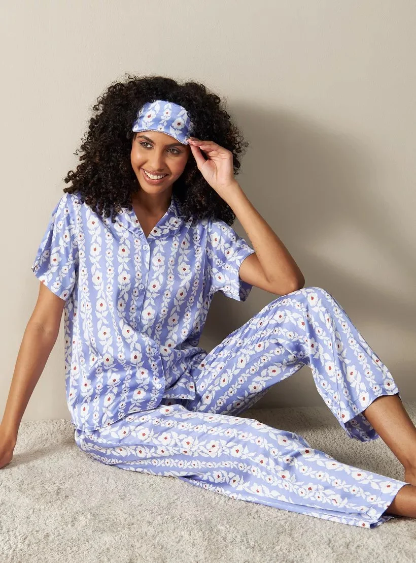 NIGHTWEAR