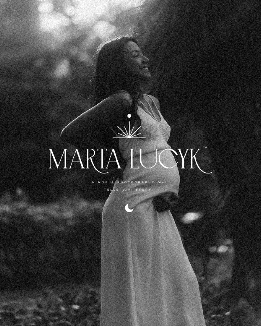 Jeśli jesteś fotografką ślubną lub specjalizujesz się w sesjach ciążowych, wiesz, jak ważne jest pierwsze wrażenie. Profesjonalna i sp&oacute;jna identyfikacja wizualna to coś więcej niż ładne logo &ndash; to narzędzie, kt&oacute;re pomaga budować za