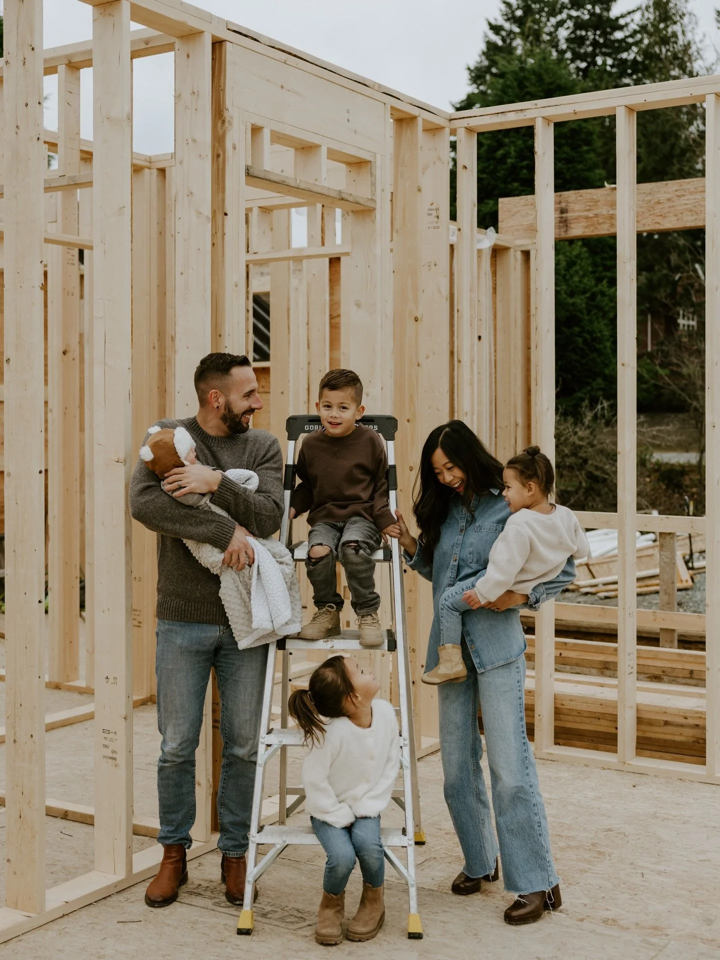 will forever be a big advocate of documenting life as is. even if that&rsquo;s writing scripture on the walls of your unfinished forever home with your kids. let your photos tell the story of what was felt, not perfection

thank you @rosannaheppell f