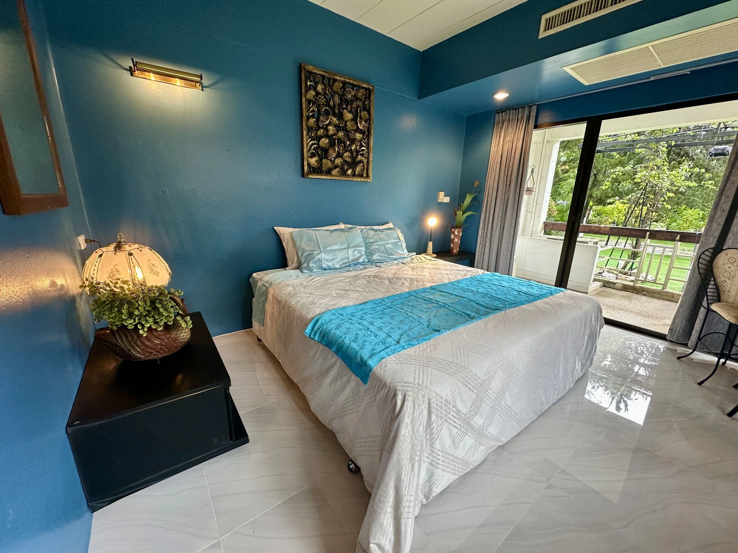 JM Bed 2.jpg