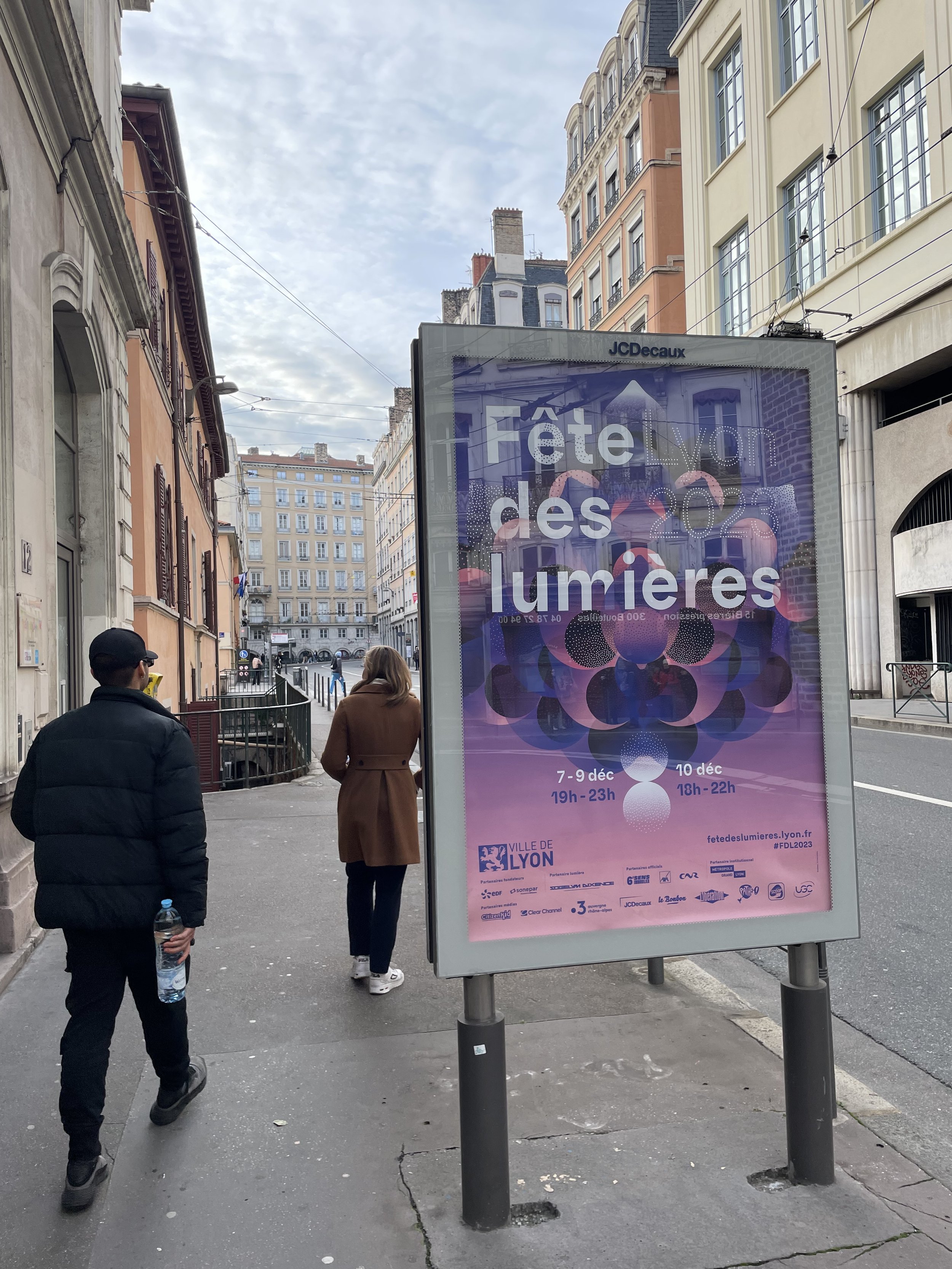 (29) visiting the city