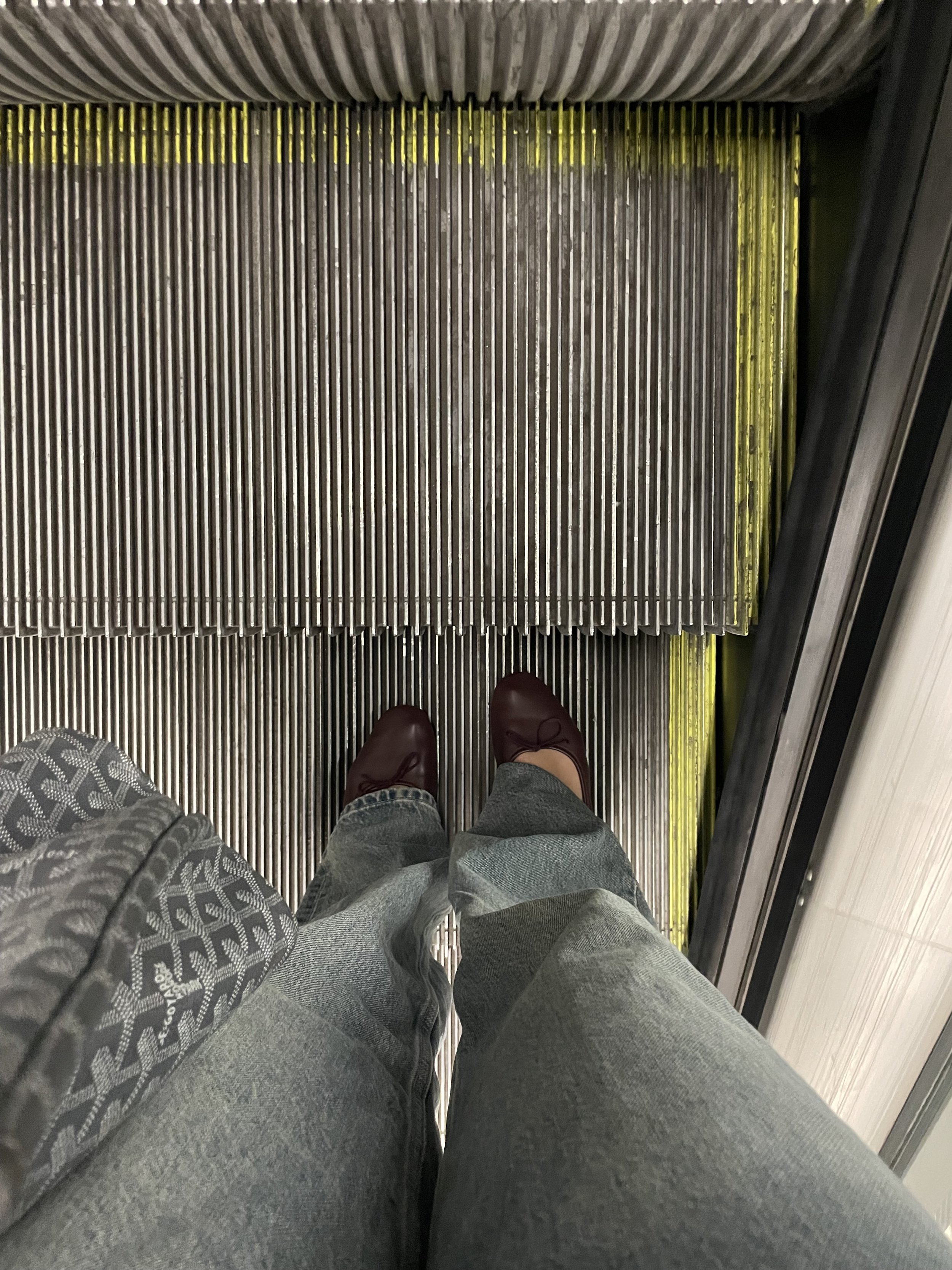 (11) used a lot those flats